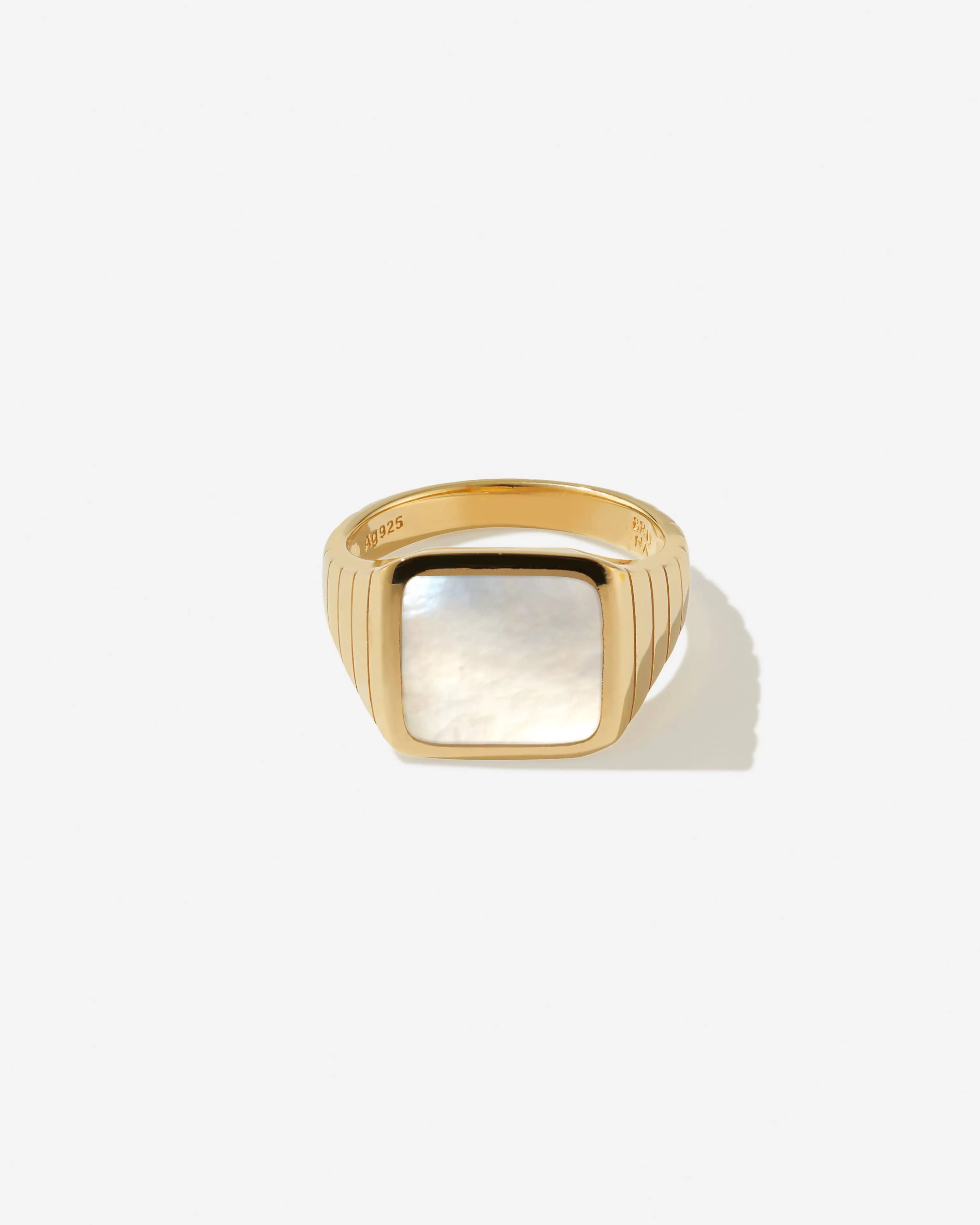 Signet | Gemstones^BRUNA The Label Avino Pearl Ring 18k Gold Vermeil & Pearls